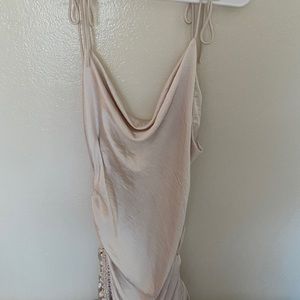 Lioness silky ruched gorgeous Dress 🤍